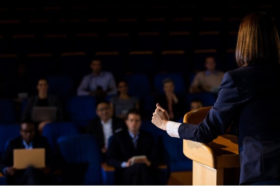 Educação Política e Sociedade